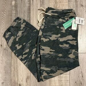 Honeydew Half Pipe Camo Joggers